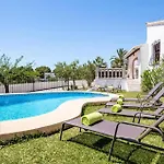 Villa Elche By *