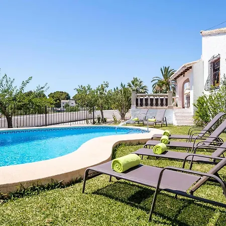 Villa Elche By *